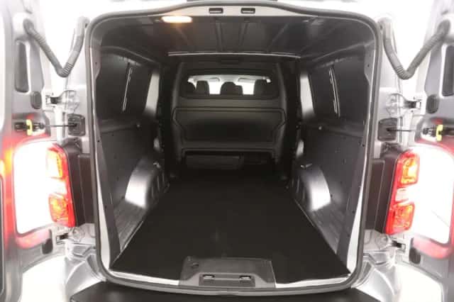 Peugeot e-Expert (2023) thumbnail 4