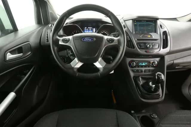 Ford Transit Connect (2017) thumbnail 2