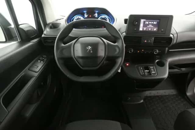 Peugeot E-Partner (2022) thumbnail 2