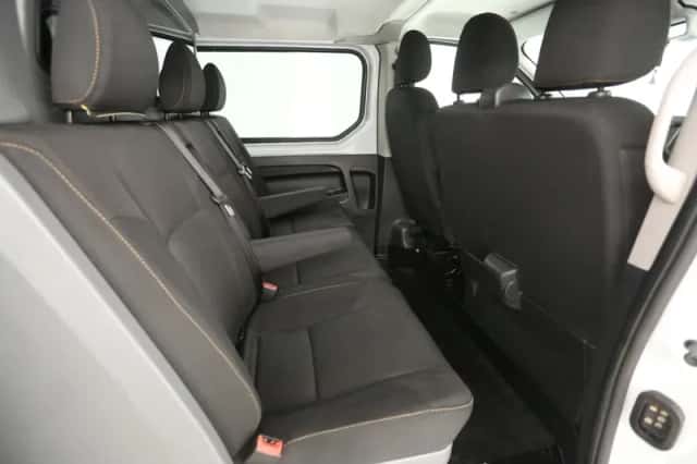 Renault Trafic (2018) thumbnail 3