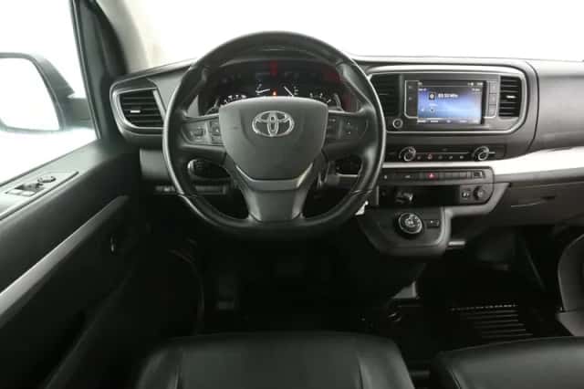 Toyota Proace (2022) thumbnail 2