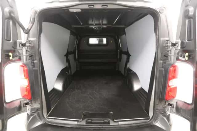 Toyota Proace (2022) thumbnail 3