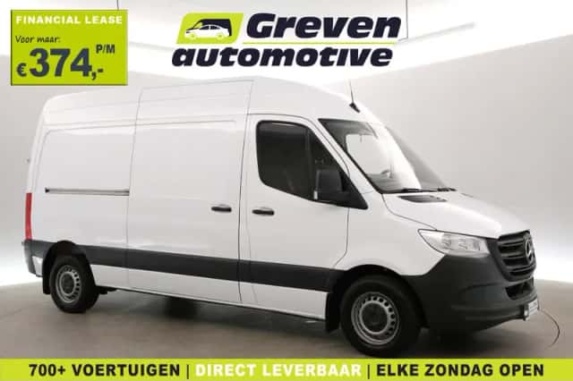 Mercedes-Benz Sprinter (2022) thumbnail 1