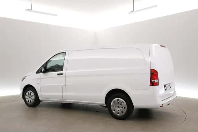 Mercedes-Benz Vito (2021) thumbnail 4