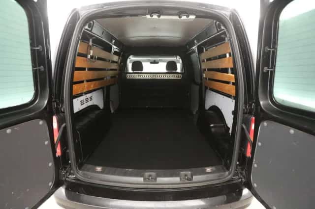 Volkswagen Caddy (2017) thumbnail 3