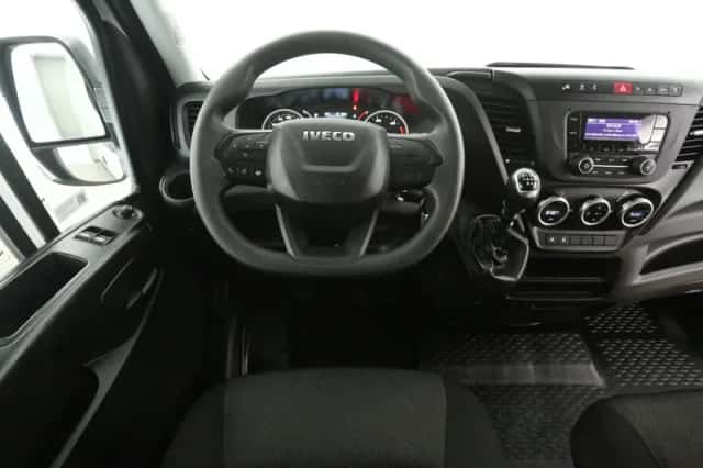 Iveco Daily (2024) thumbnail 2