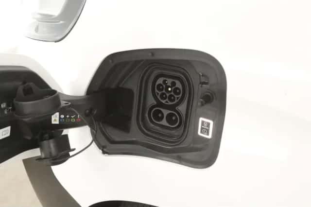 Opel Vivaro-e (2022) thumbnail 6