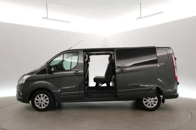 Ford Transit Custom (2023) thumbnail 4