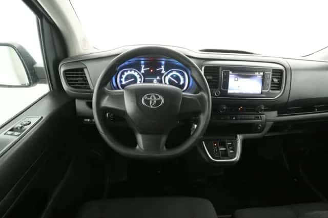 Toyota Proace (2024) thumbnail 2