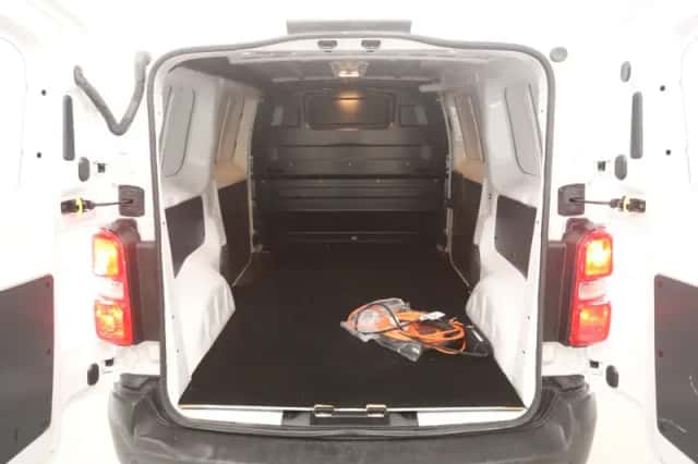 Toyota Proace (2024) thumbnail 3