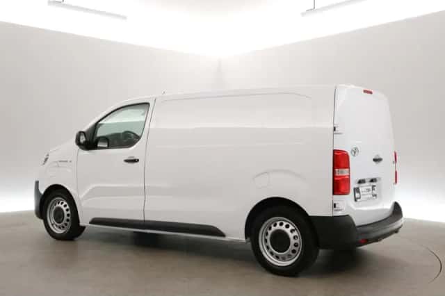 Toyota Proace (2024) thumbnail 4