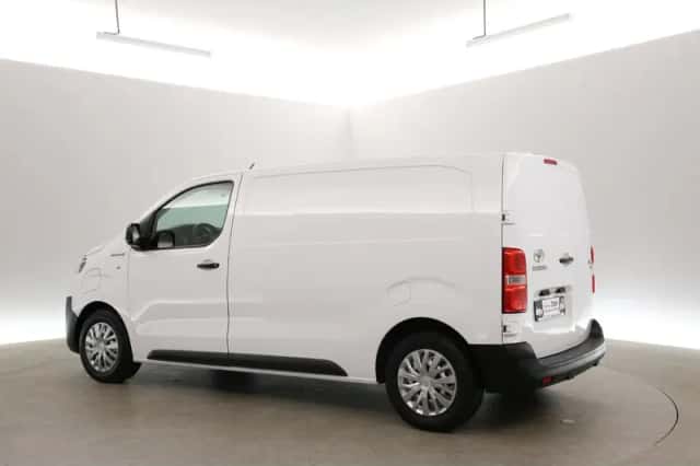 Toyota Proace (2024) thumbnail 4