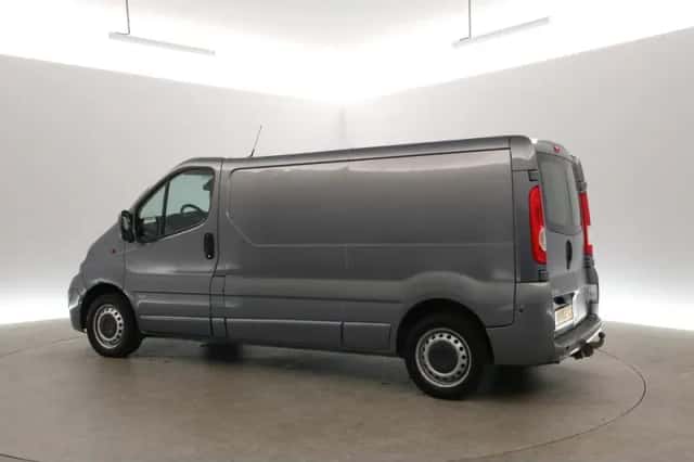 Opel Vivaro (2012) thumbnail 4