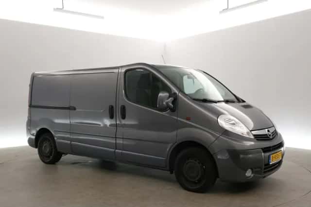Opel Vivaro (2012) thumbnail 5