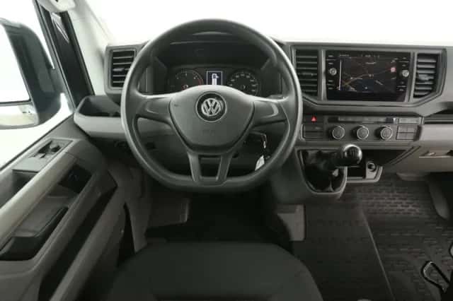 Volkswagen Crafter (2023) thumbnail 2