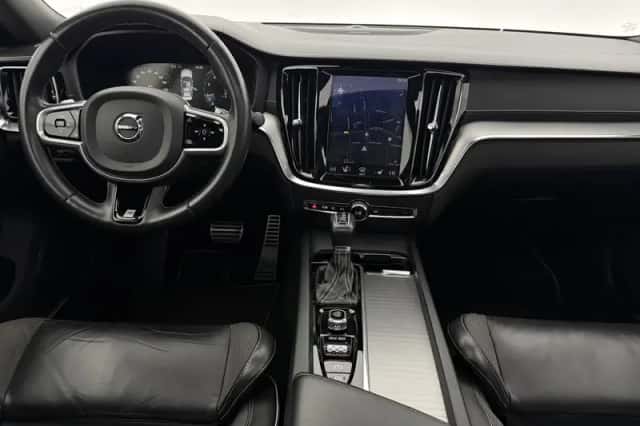 Volvo S60 (2019) thumbnail 2