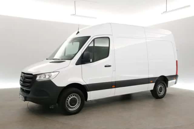 Mercedes-Benz Sprinter (2023) thumbnail 6