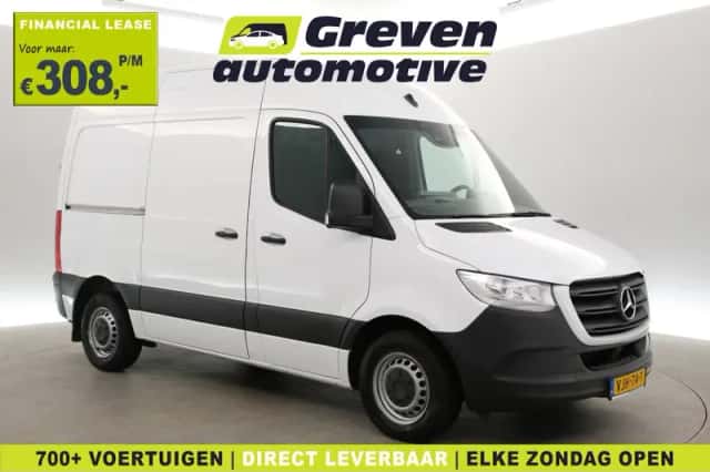 Mercedes-Benz Sprinter (2021) thumbnail 1