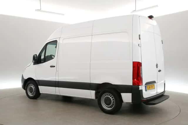 Mercedes-Benz Sprinter (2021) thumbnail 4
