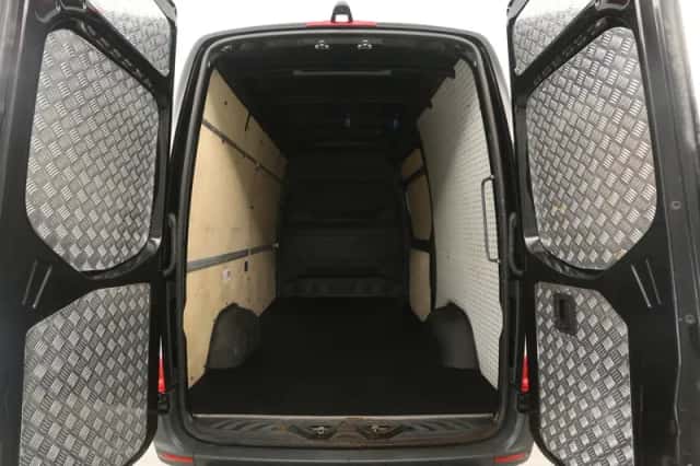 Mercedes-Benz Sprinter (2020) thumbnail 3