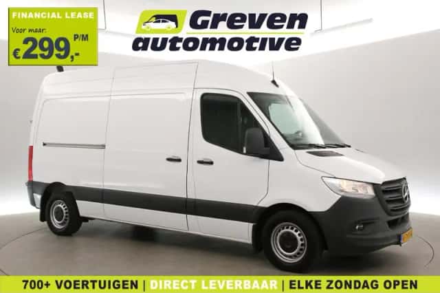 Mercedes-Benz Sprinter (2021) thumbnail 1