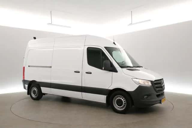 Mercedes-Benz Sprinter (2021) thumbnail 6