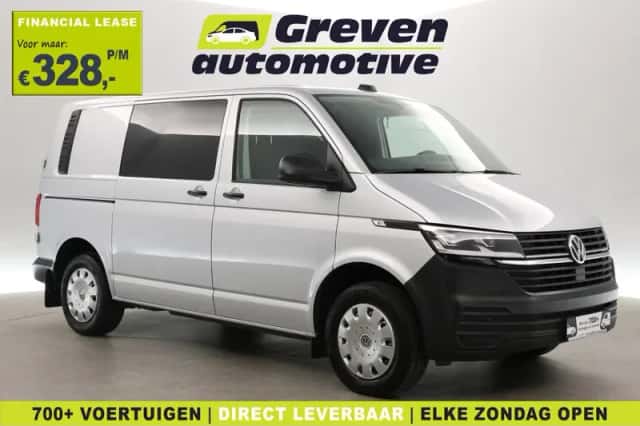 Volkswagen Transporter (2022) thumbnail 1