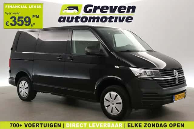 Volkswagen Transporter (2023) thumbnail 1