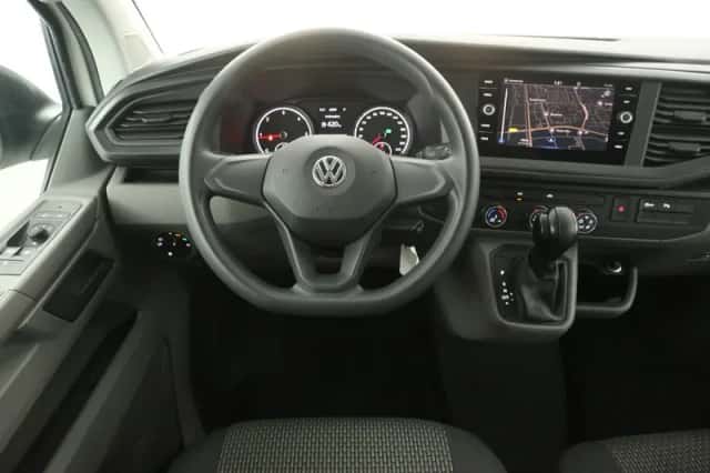 Volkswagen Transporter (2020) thumbnail 2