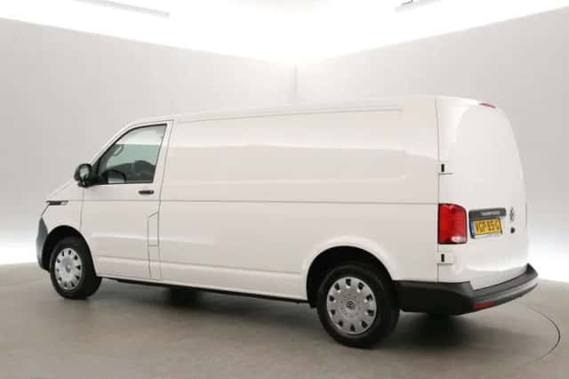 Volkswagen Transporter (2020) thumbnail 4
