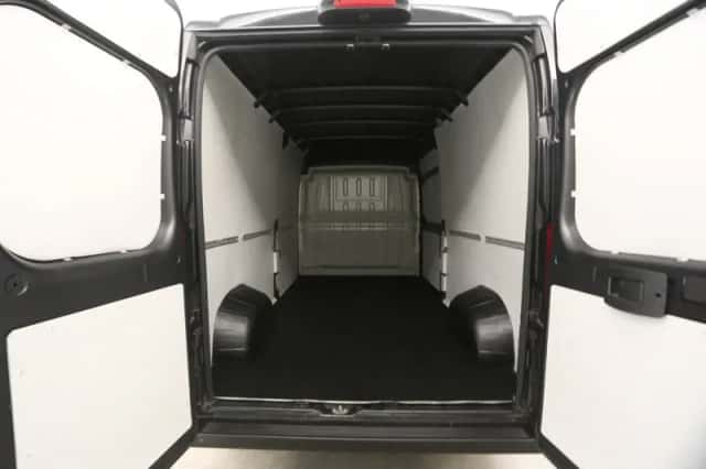 Opel Movano (2023) thumbnail 3
