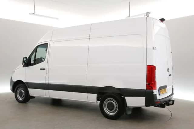 Mercedes-Benz Sprinter (2021) thumbnail 4