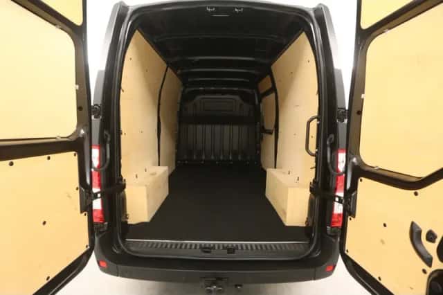 Renault Master (2023) thumbnail 3