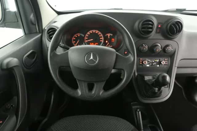 Mercedes-Benz Citan (2022) thumbnail 2