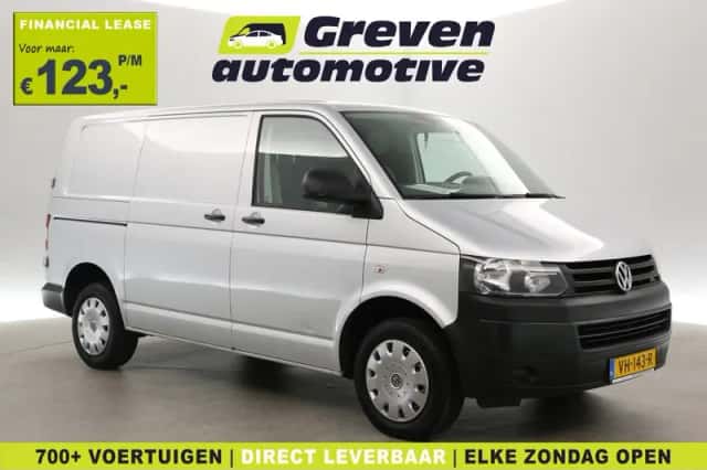 Volkswagen Transporter (2014) thumbnail 1