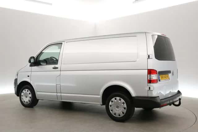 Volkswagen Transporter (2014) thumbnail 4