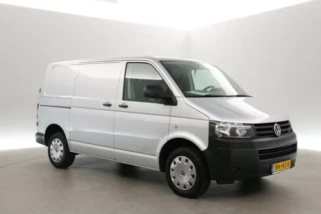 Volkswagen Transporter (2014) thumbnail 6