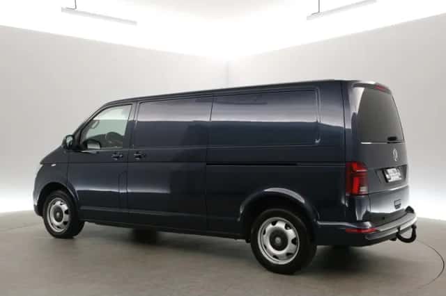 Volkswagen Transporter (2021) thumbnail 4