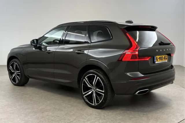 Volvo XC60 (2021) thumbnail 3
