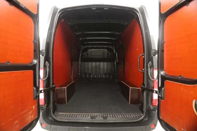 Renault Master (2023) thumbnail 3