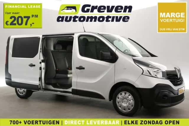 Renault Trafic (2016) thumbnail 1