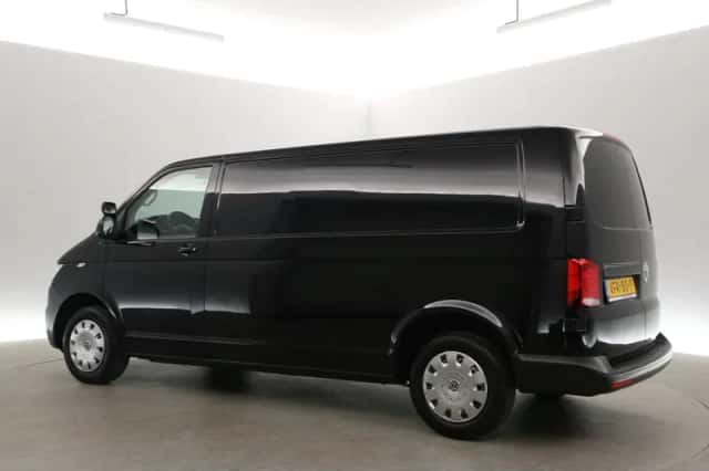 Volkswagen Transporter (2020) thumbnail 4