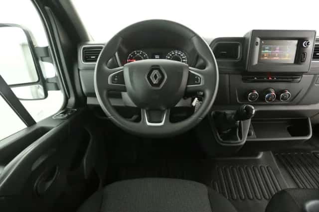 Renault Master (2022) thumbnail 2