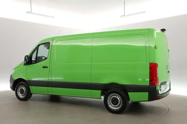 Mercedes-Benz Sprinter (2021) thumbnail 4