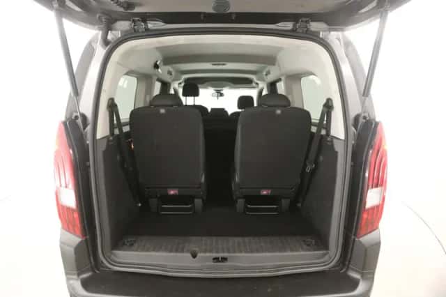 Peugeot Rifter (2021) thumbnail 3