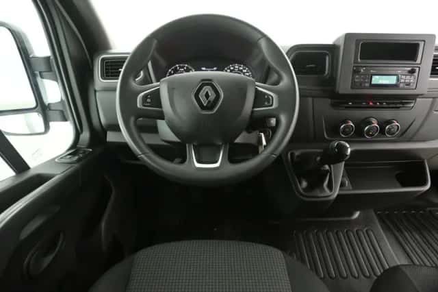 Renault Master (2022) thumbnail 2