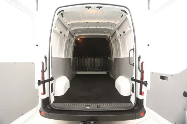 Renault Master (2022) thumbnail 3
