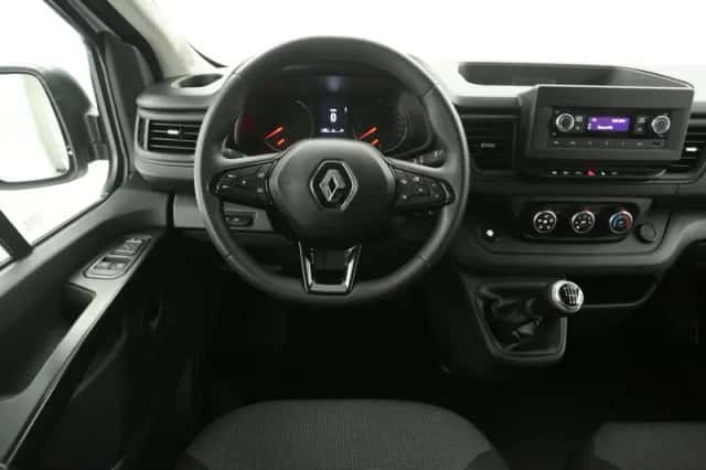Renault Trafic (2024) thumbnail 2