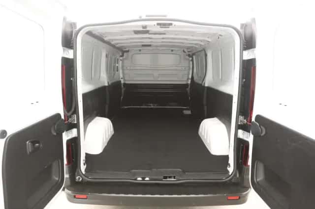 Renault Trafic (2024) thumbnail 3