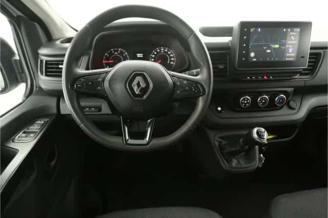 Renault Trafic (2024) thumbnail 2